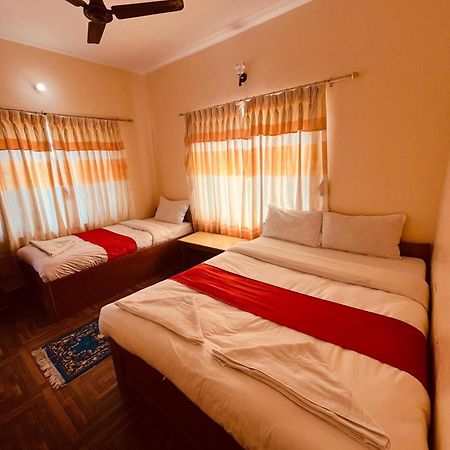 Hotel Global Inn Pokhara Exterior photo