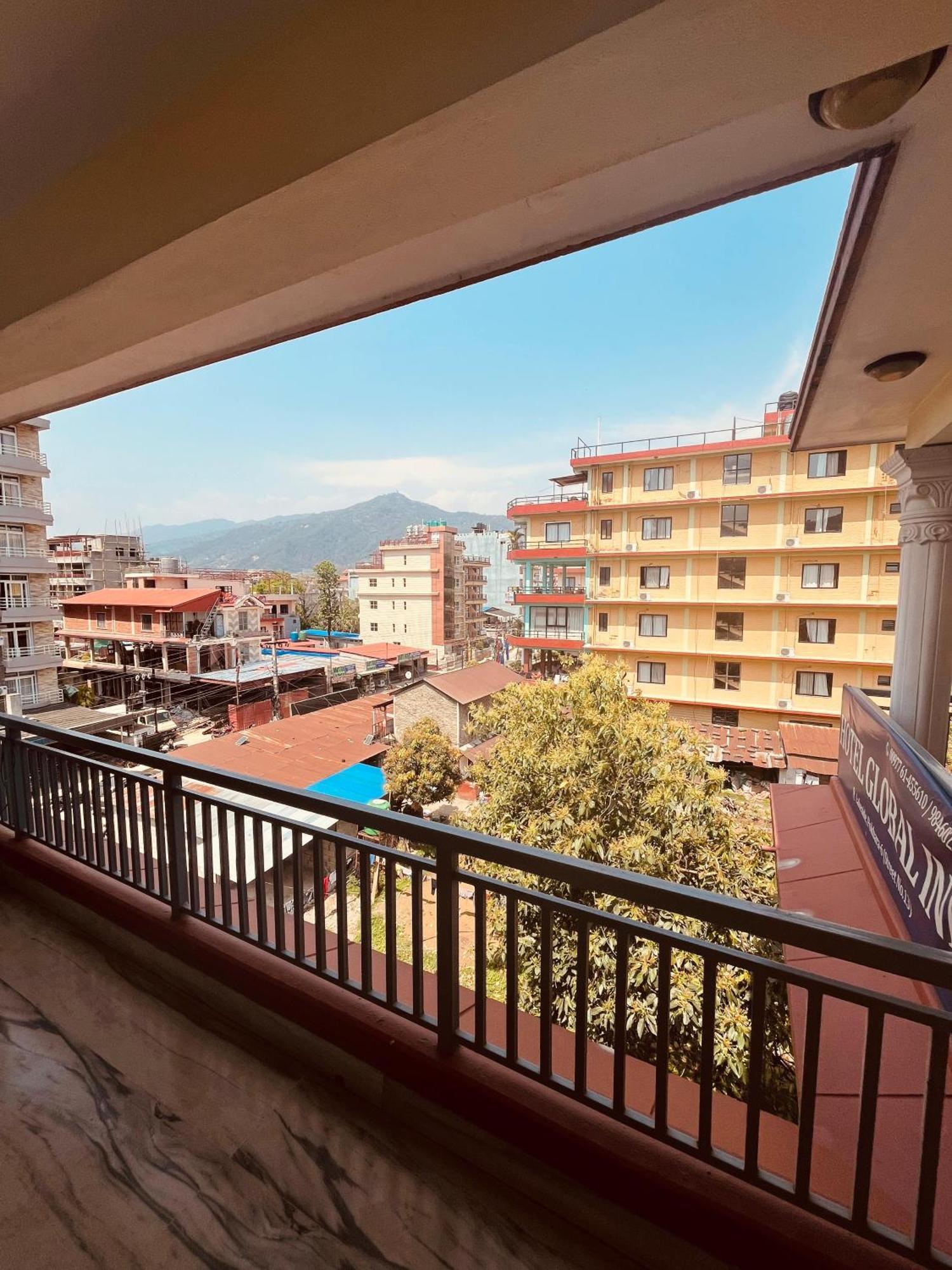 Hotel Global Inn Pokhara Exterior photo